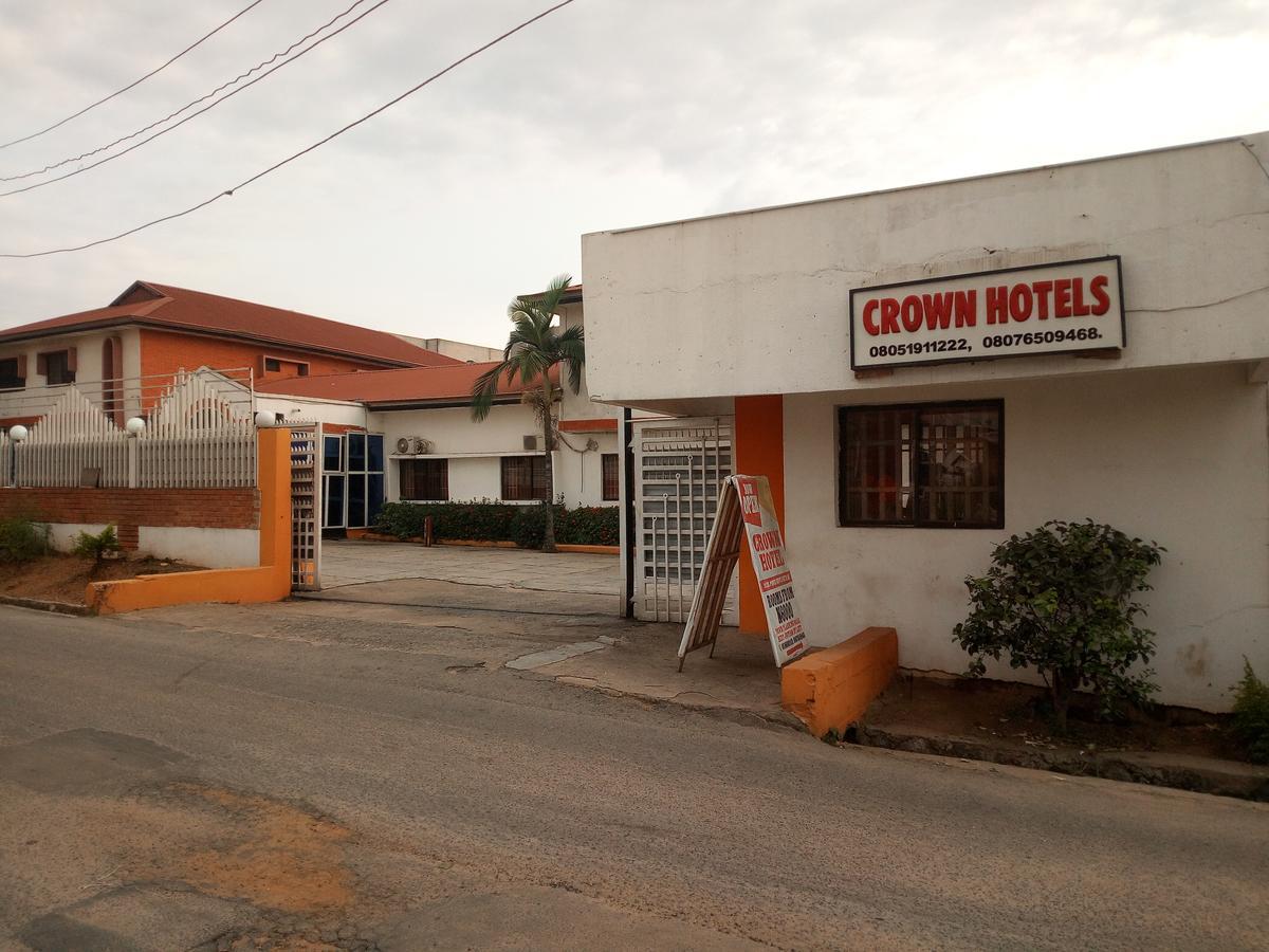 Crown Hotel Ιμπαντάν Εξωτερικό φωτογραφία